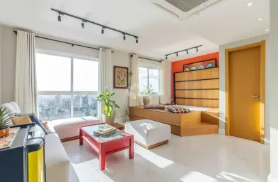 Loft com 45m2, cozinha com churrasqueira, mobiliado 1 vaga de garagem no petropolis!!!