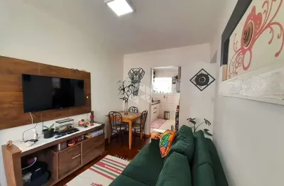Apartamento 02 dormitórios, reformado, 1 vaga de garagem no bairro passo d'areia, em porto alegre. aceita financiamento.