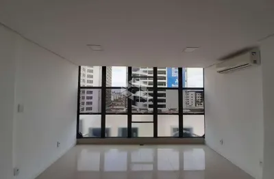 Sala comercial à venda 1 vaga com centro histórico - porto alegre-rs