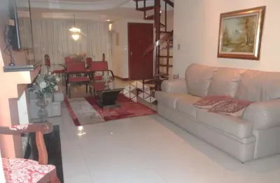 Cobertura com 3 quartos , sendo 1 suite, 2 vagas de garagem  no bairro rio branco