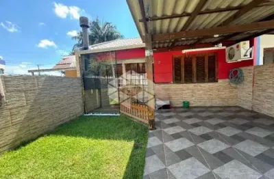 Casa com 2 Quartos, 1 Vagas de garagem coberta no Bairro Parque dos Eucaliptos em Gravataí - RS