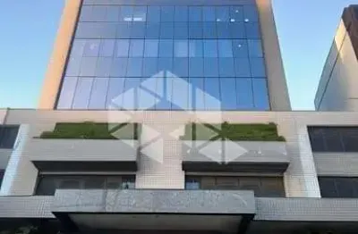 Sala comercial no centro empresarial carlos gomes, bairro três figueiras