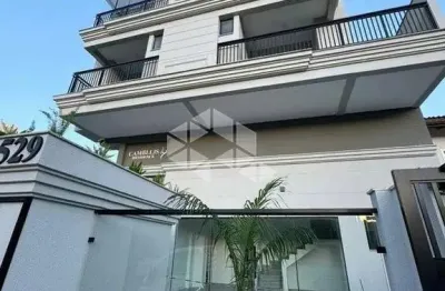 Apartamento com 2 suítes e 1 vaga de garagem em bombinhas