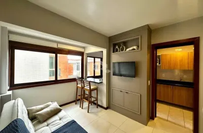 Apartamento 2 dormitórios, banheiro social, 2 vagas de garagem, no bairro centro em capão da canoa!