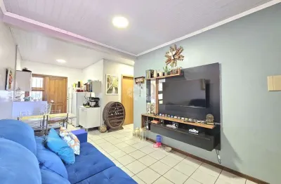 Casa térrea à venda no bairro são josé, canoas - 2 dormitórios, pátio, área gourmet e 2 vagas - aceita financiamento e fgts