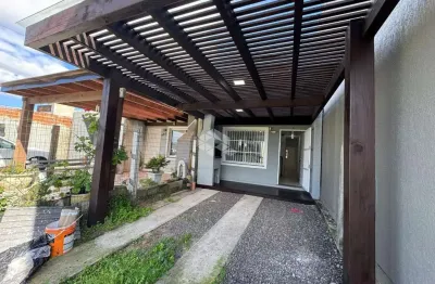 Casa com 02 dormitórios, banheiro social, ambiente integrado em noiva do mar, xangri-lá.