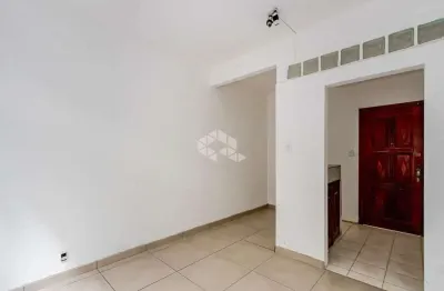 Apartamento 1 dormitório. reformado. elevador. 24h portaria.