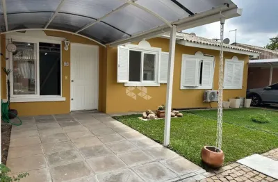 Casa térrea em condomínio, 02 quartos, 79m² no bairro rio branco canoas