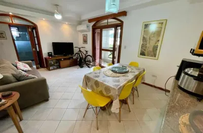 Apartamento de 2 dormitórios à venda próximo à praia de canavieiras