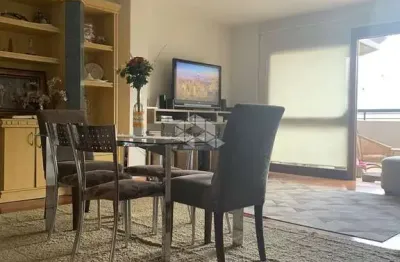 Apartamento de 03 dormitórios sendo uma suíte no centro de farroupilha
