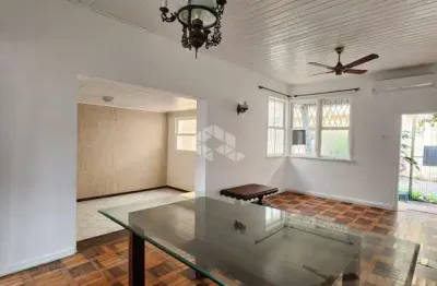 Casa com 4 quartos sendo 01 suíte à venda, 102 m² -centro florianópolis