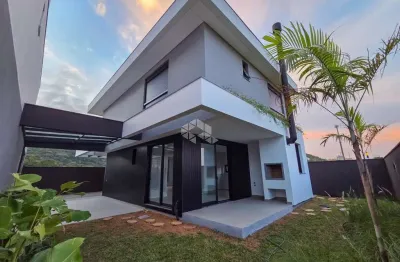 Casas de 3 suítes para venda na lagoa da conceição - florianópolis/sc