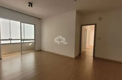 Apartamento com 03 dormitórios no bairro centro em farroupilha