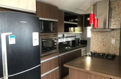Apartamento de 2 quartos semi mobilhado com 43 metros de área privativa, com uma vaga de garagem