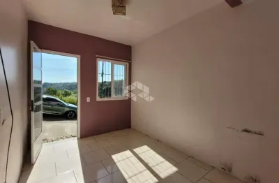 Casa com 2 quartos à venda na Germano Osmarini, 457, Primeiro de Maio, Farroupilha