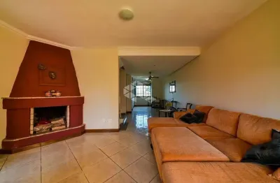 Casa sobrado 3 quartos no bairro ipanema, em porto alegre