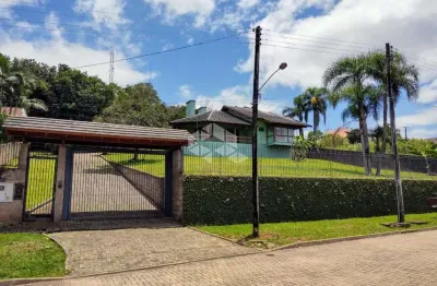 Casa com 3 dormitórios (1 suíte), linda vista panorâmica para o vale dos sinos e ivoti.