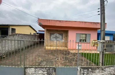 Casa de 02 dormitórios no bairro americana em alvorada.