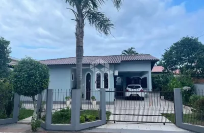 Casa com 3 quartos à venda na Rua Fidélis Govoni, 280, Campeche, Florianópolis