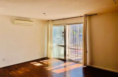 Apartamento com 3 quartos à venda na Avenida Protásio Alves, 1111, Rio Branco, Porto Alegre