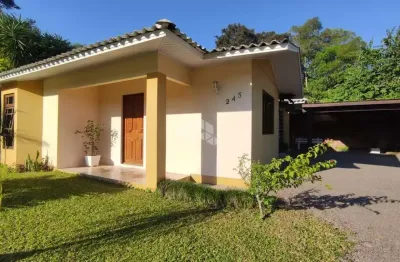 Casa com 2 quartos à venda na Julio Wild, 245, Centro, Vera Cruz