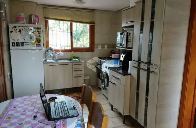 Apartamento à venda com 1 dormitório e 1 vaga de garagem no bairro cidade baixa