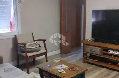 Apartamento semimobiliado com 02 quartos, à venda, no bairro medianeira em porto alegre