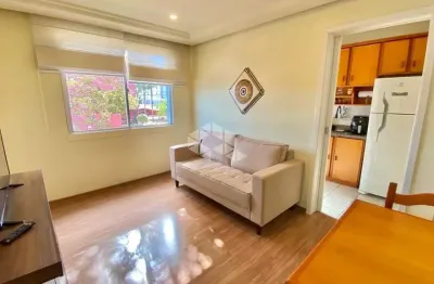 Apartamento térreo com 2 dormitórios/quartos, sala, banheiro social, cozinha, box/estacionamento descoberto