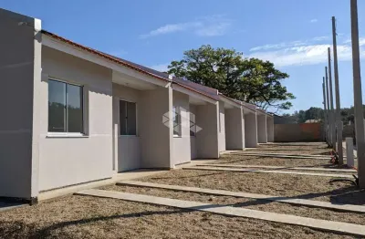 Casa 2 dormitórios - prox ao mercado menger - bairro ipiranga