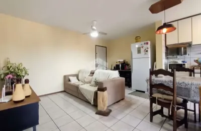 Apartamento semimobiliado com 2 quartos vaga sacada com churrasqueira na barra da lagoa