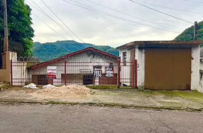 Casa com 3 quartos à venda na Vereador Antônio Dias, 79, Campestre do Menino Deus, Santa Maria