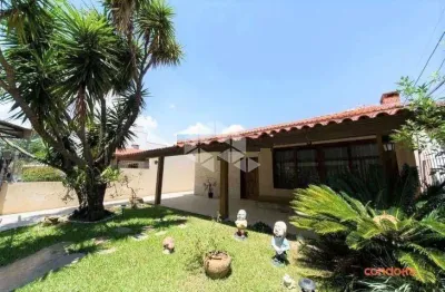 Casa térrea, 3 dormitórios, suite, 5 vagas e piscina em ipanema