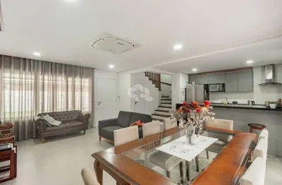 Casa em condomínio fechado com 3 quartos à venda na Avenida Pereira Passos, 695, Vila Assunção, Porto Alegre