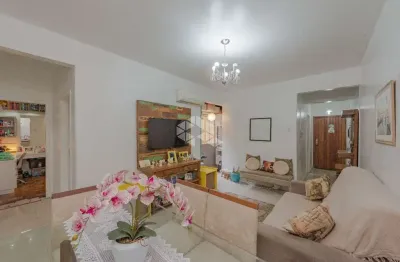 Apartamento 03 dormitórios com copa/cozinha no centro histórico em porto alegre