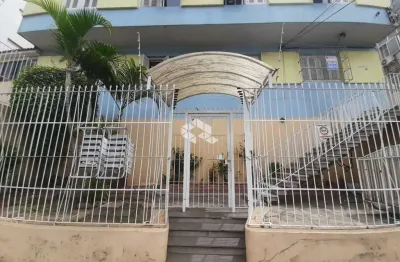 Apartamento de 3 dorm/quartos na madianeira divisa menino deus