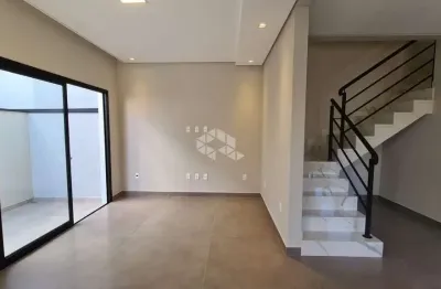 Casa sobrado nova, com 03 dormitórios e próxima a saída para a via dutra.