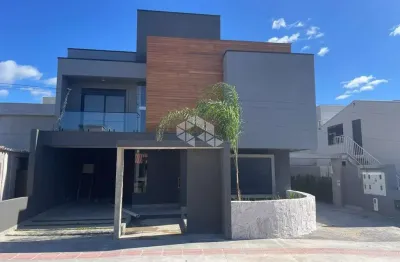 Casa com 3 dormitórios, 173,01 m² privativos, 1 vaga no centro em garopaba sc