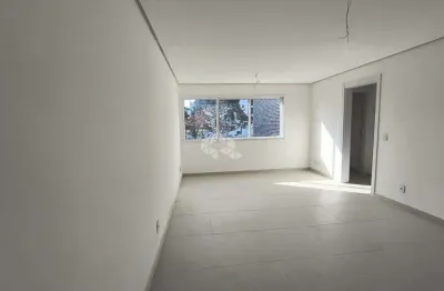 Apartamento a venda, com 2 dormitórios, 2 vagas no bairro petrópolis em porto alegre