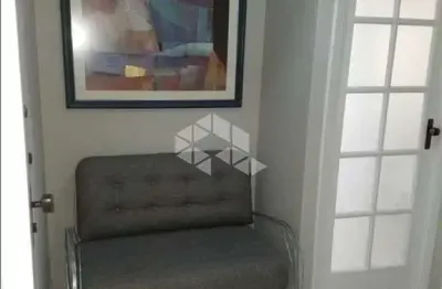 Linda sala comercial, com antessala integrada, 02 banheiros e 01 vaga