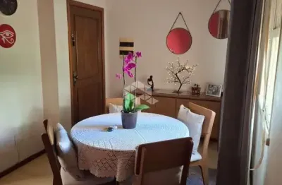 Apartamento à venda, 3 dormitórios, vaga de garagem, próximo a ESPM, bairro Santo Antônio, Porto Alegre/RS.