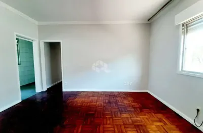 Apartamento 3 dormitórios e vaga de garagem no bairro vila assunção de porto alegre