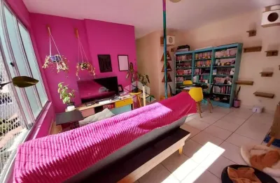 Apartamento 02 quartos, à venda, bairro trindade, florianópolis sc