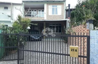 Casa à venda pé na areia em florianópolis | 3 quartos (1 suíte) | vista para o mar