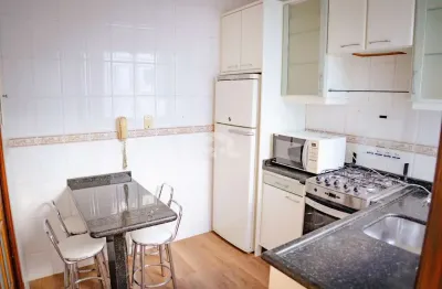 Apartamento semi mobiliado com 3 dormitórios e 1 vaga de garagem no bairro campinas em são josé/sc