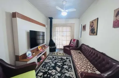 Casa 2 dormitórios, pátio nos fundos com piscina e anexo com churrasqueira - harmonia - canoas