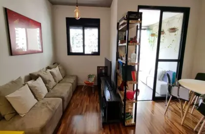 Apartamento à venda em pinheiros com 2 quartos sendo 1 suíte e 1 vaga de garagem