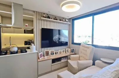 Apartamento 03 dormitórios, transformado em 02, 01 vaga, andar alto, menino deus