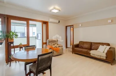 Apartamento semi mobiliado com 3 dormitórios no bairro petrópolis