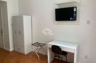 Kitnet / Stúdio à venda na Rua General Vitorino, 242, Centro Histórico, Porto Alegre