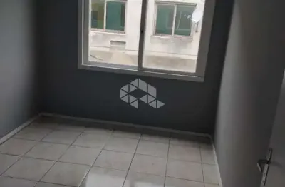 Apartamento a venda 3 dormitórios, sala, cozinha, banheiro peças amplas condomínio com baixo custo